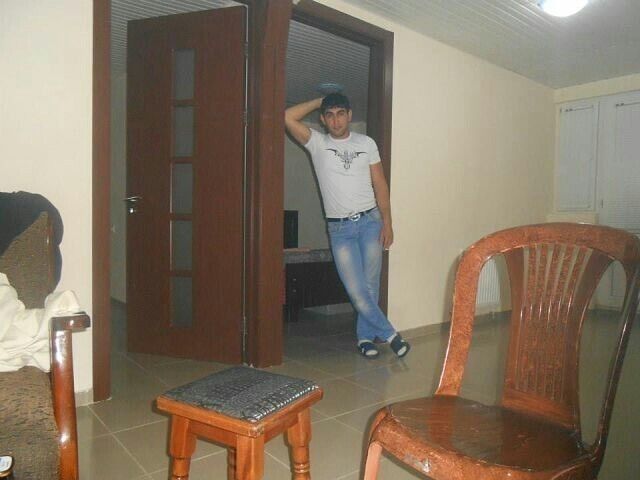  6634335  Erik, 34 ,    -