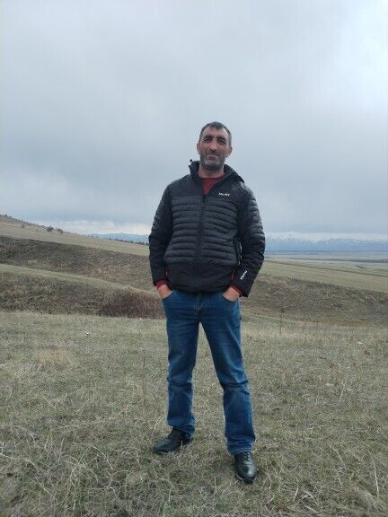  ,   Alik, 38 ,   ,   