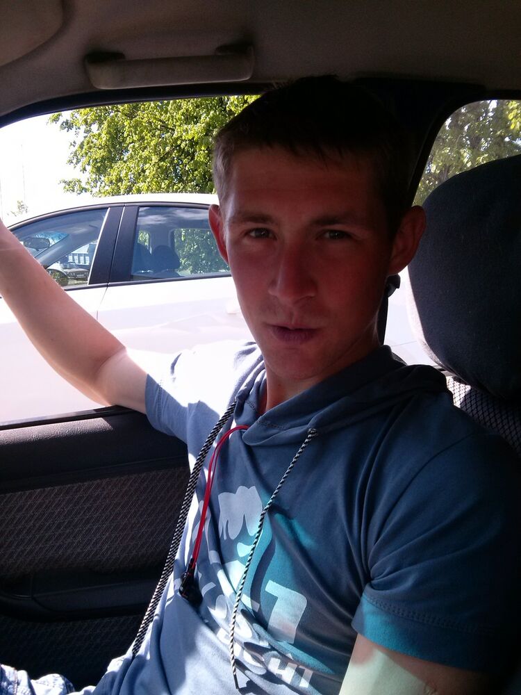  4560795  Aleks, 33 ,    