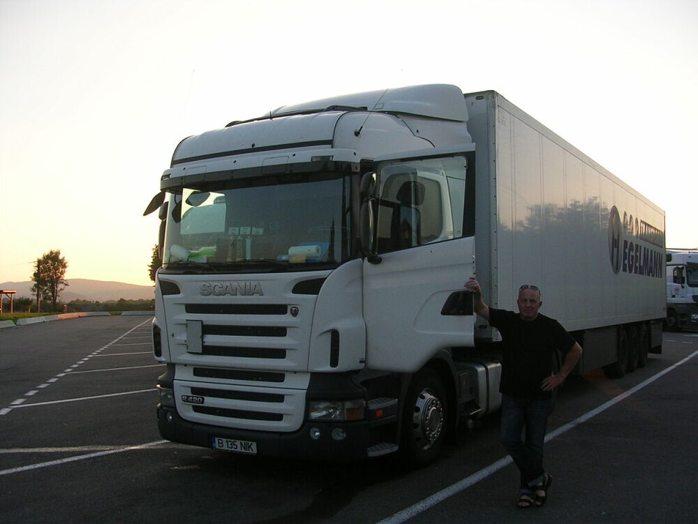  24928695  Vova, 61 ,    Praha
