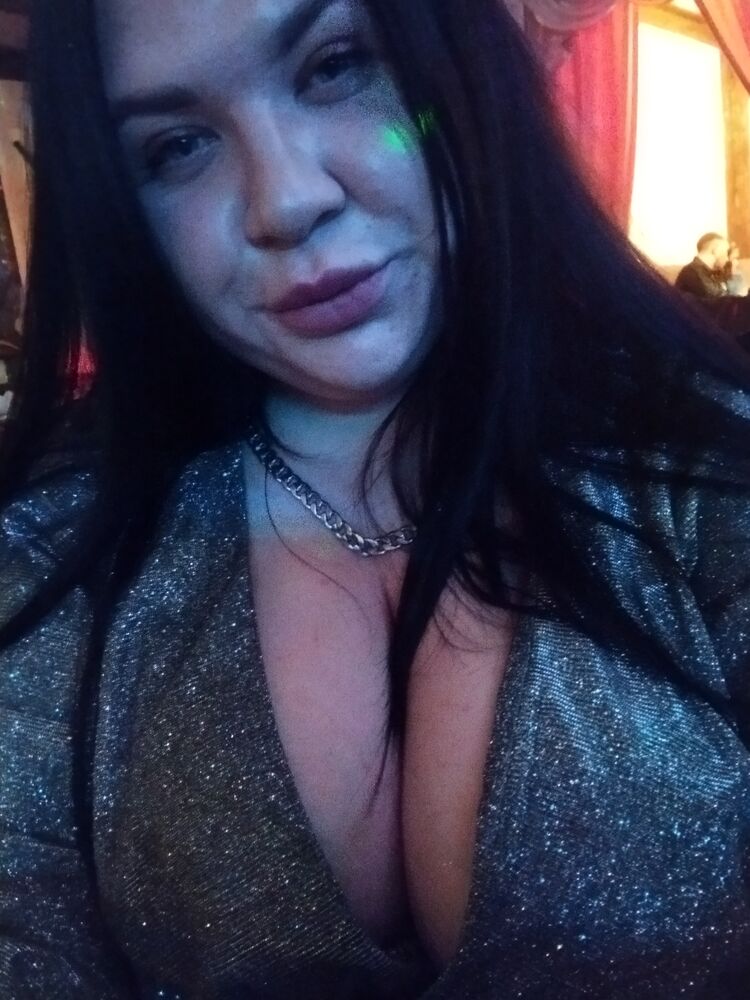  ,   Poli, 24 ,   ,   