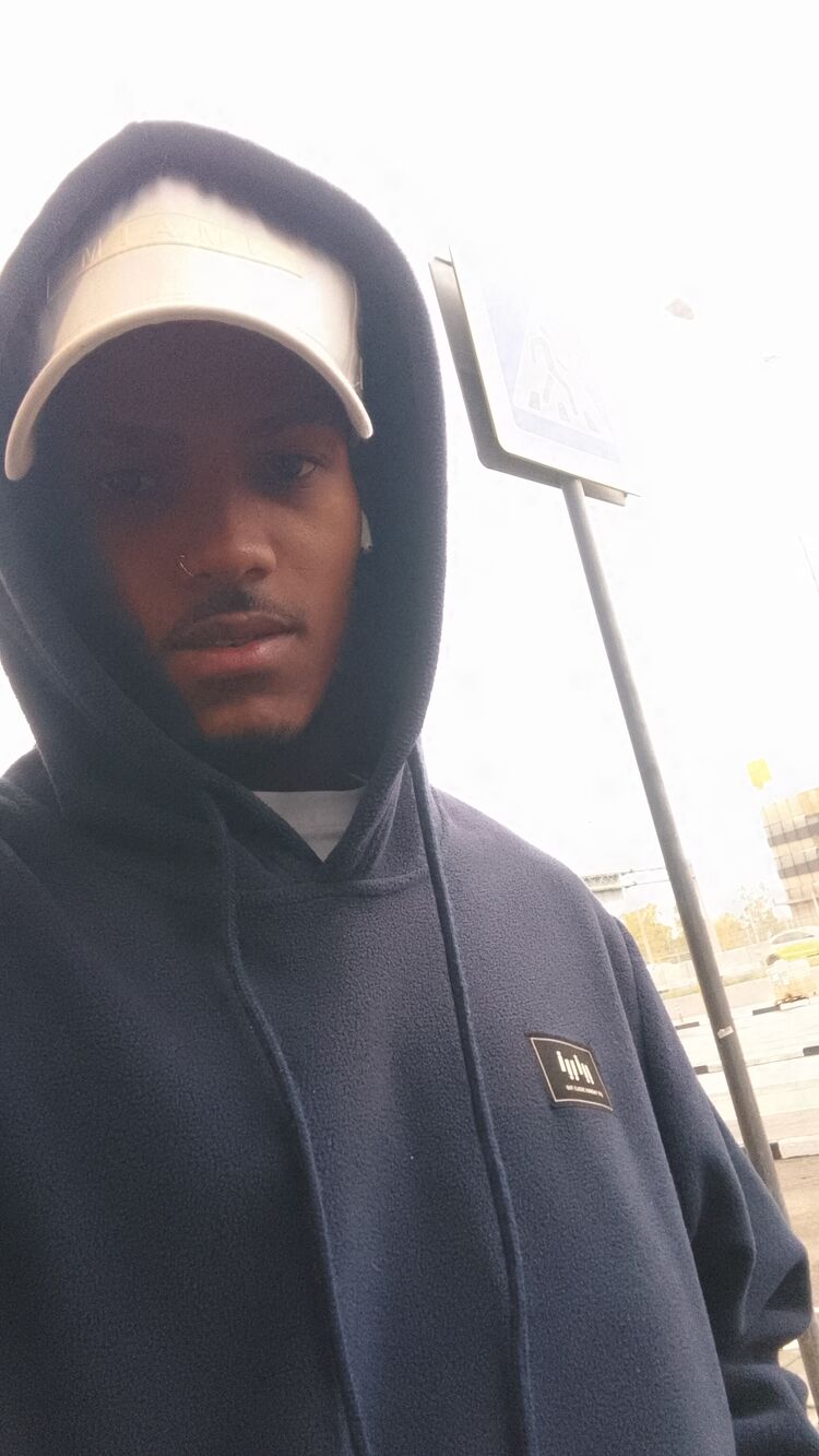  53898175  Walter, 21 ,    Sandefjord