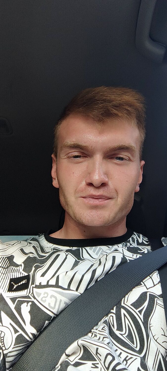  37578055  Pavel, 27 ,    -