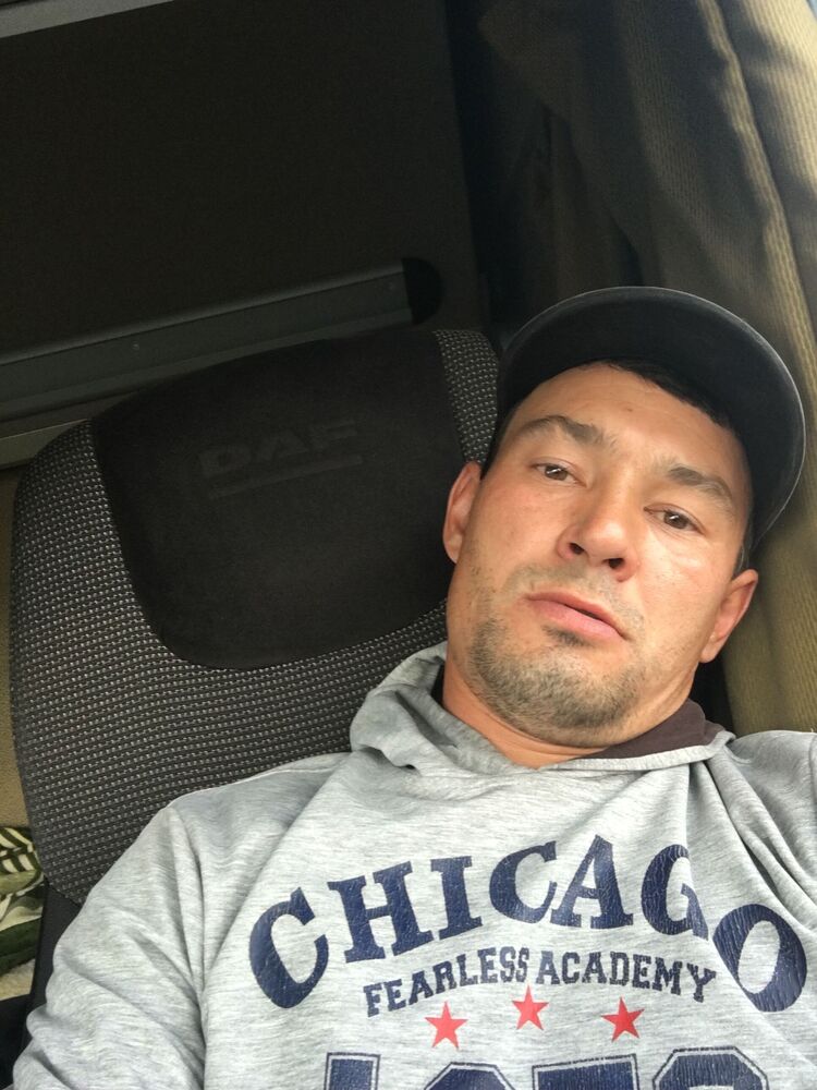 ���� 24127555 ������� ����, 37 ���, ���� ���������� � �����