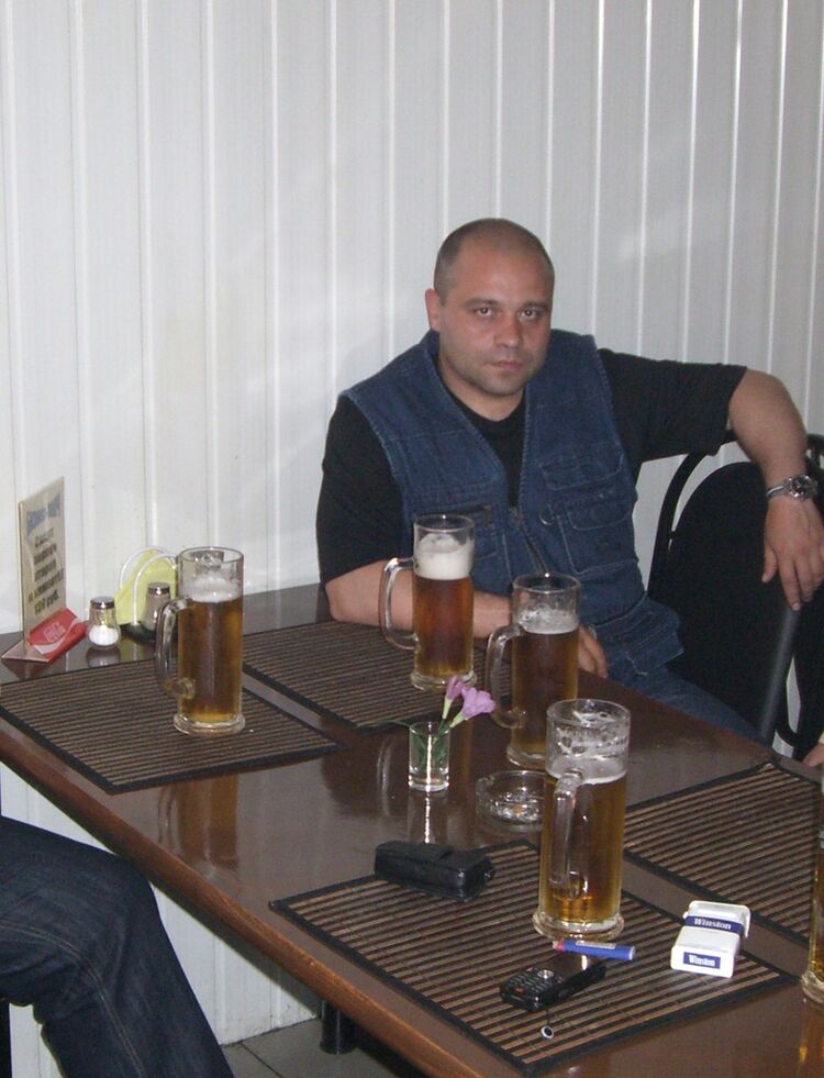  7978515  Vladimir, 53 ,    