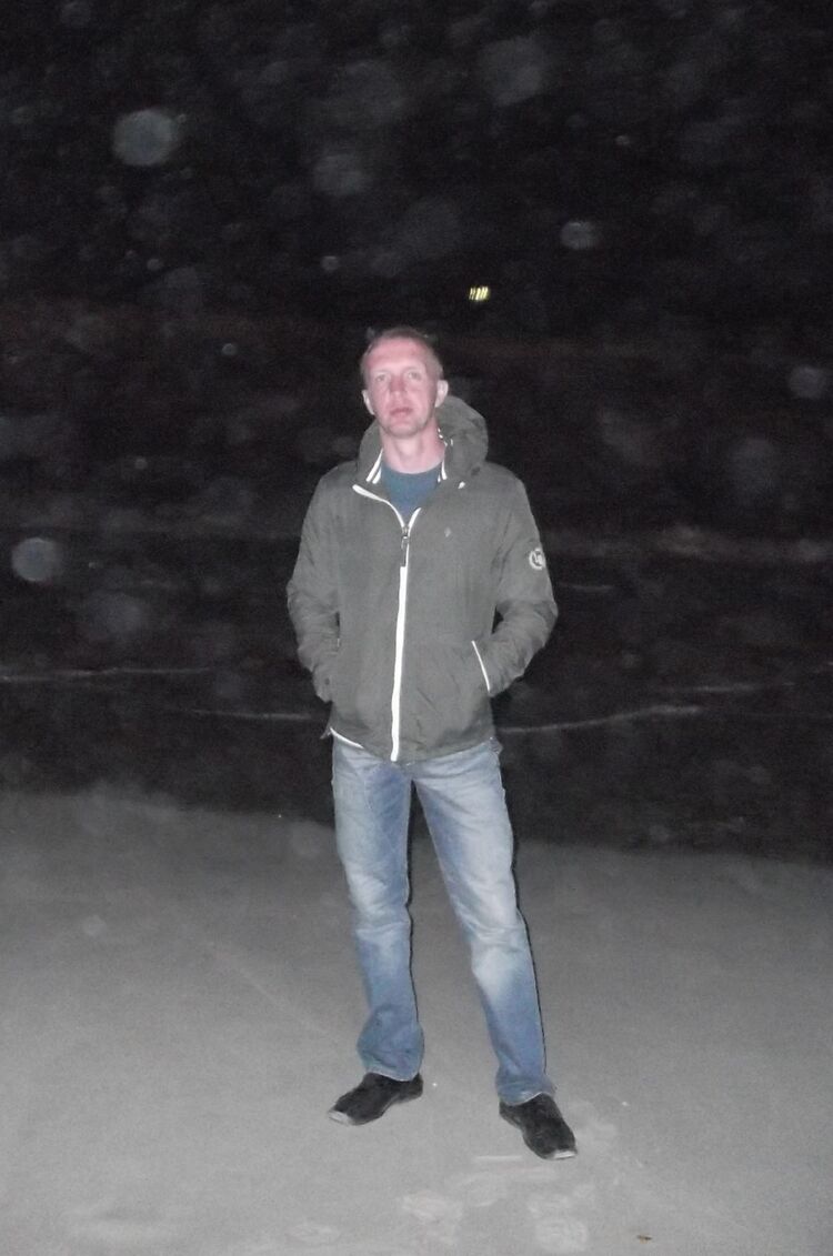  22651735  , 44 ,    
