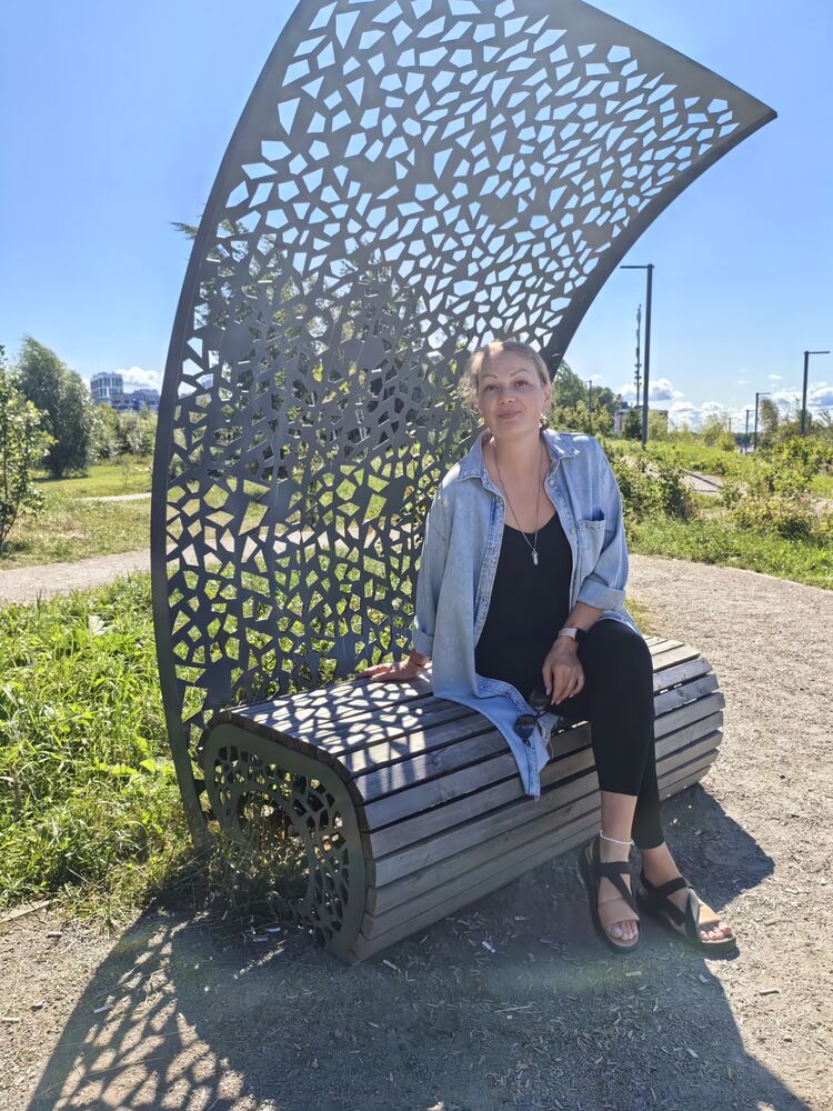  54405395  , 38 ,    -