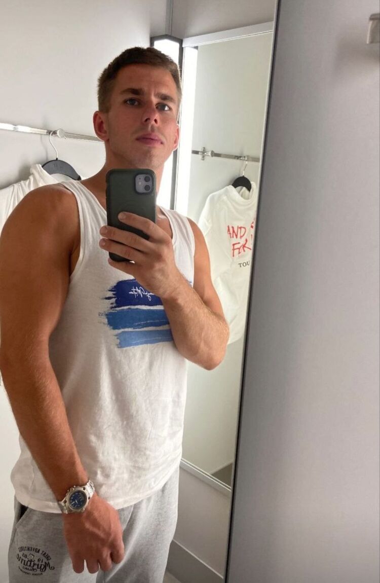  53772735  Evgeniy, 22 ,    