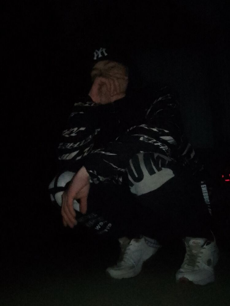  41127125  , 19 ,    