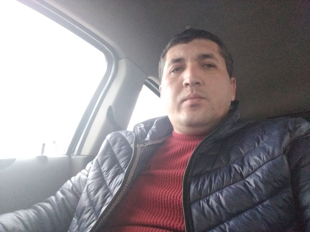  19279685  Murad, 40 ,    