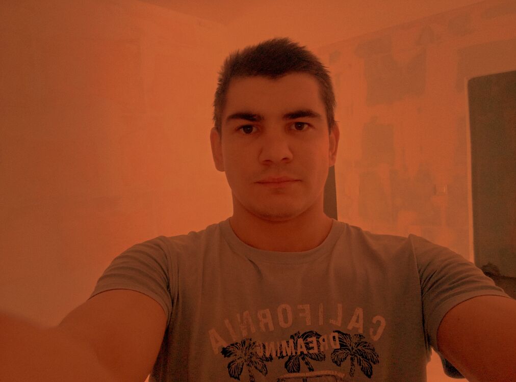  54120335  Mykola, 25 ,    