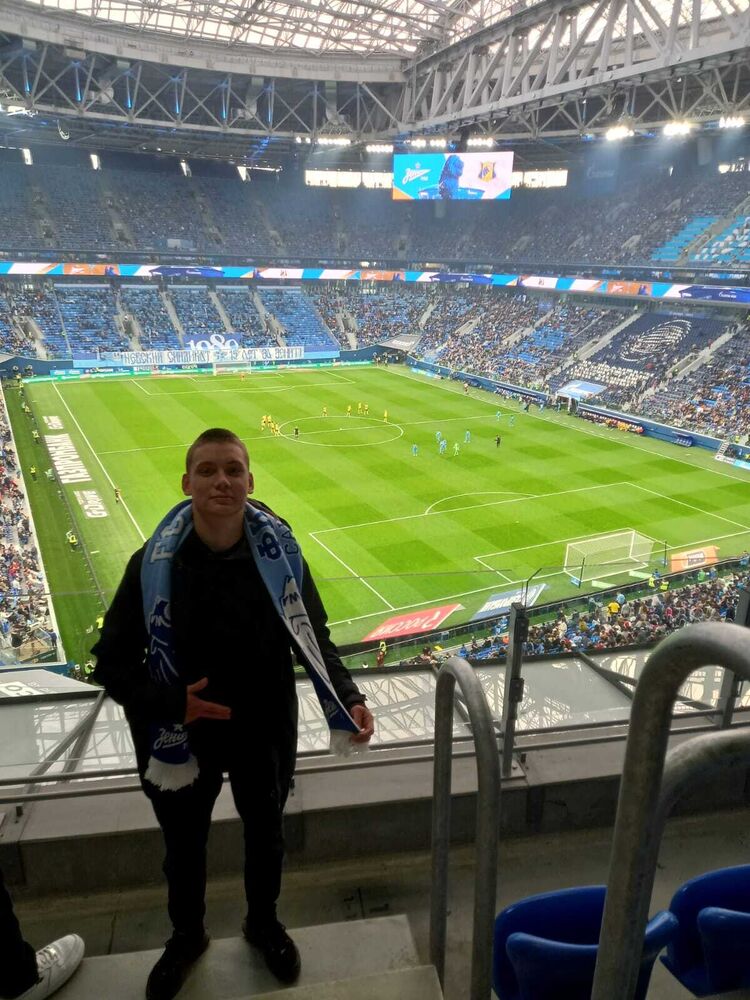  37591905  Sergey, 20 ,    -