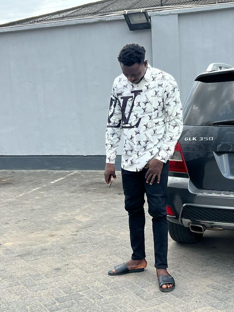  Lagos,   Samuel, 36 ,   ,   , c 