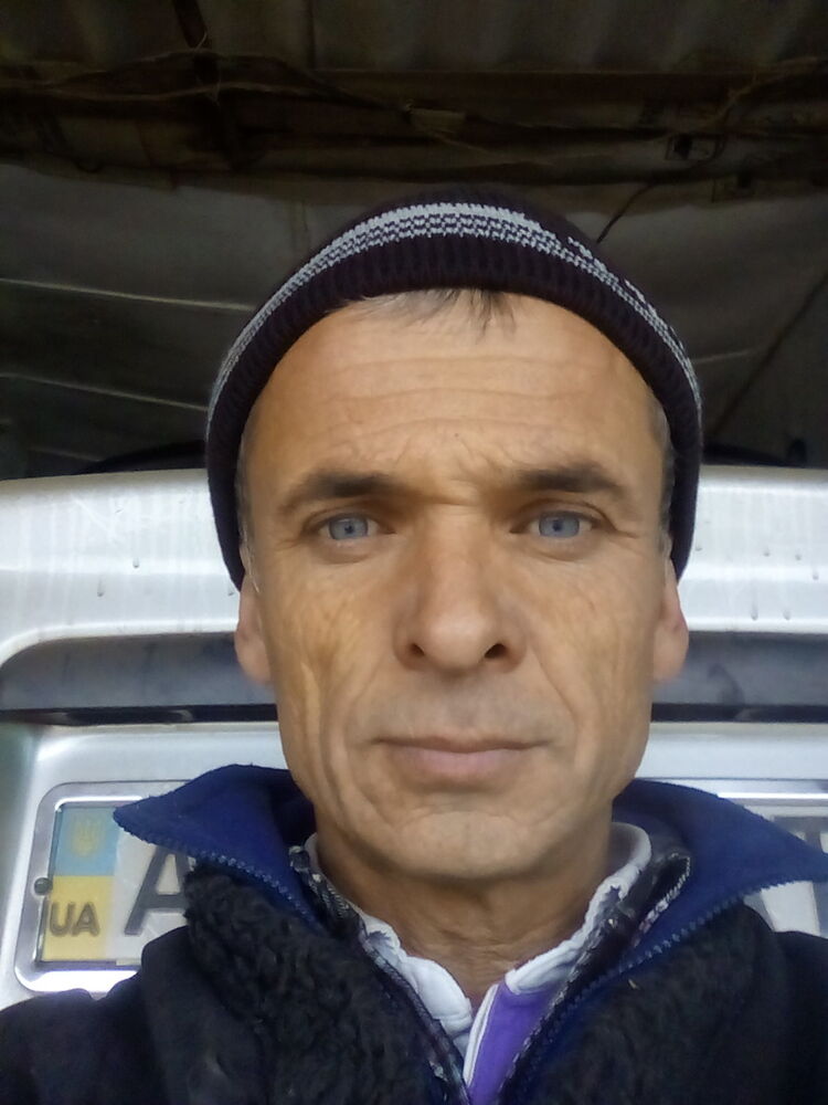  ,   Witay, 44 ,   