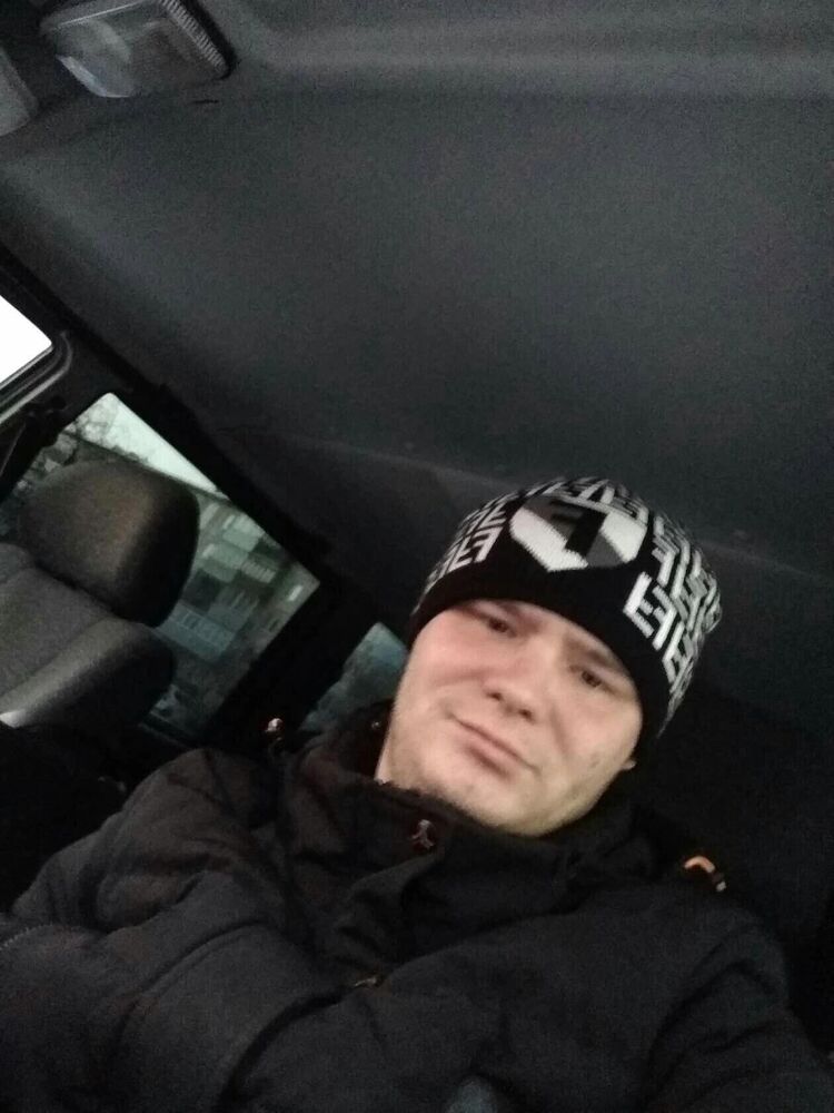  32296855  , 25 ,    