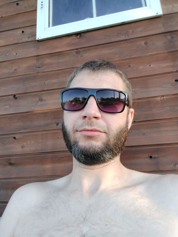  46685025  , 32 ,    