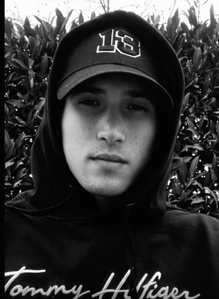  ,   ValerII, 28 ,   ,   , c , 