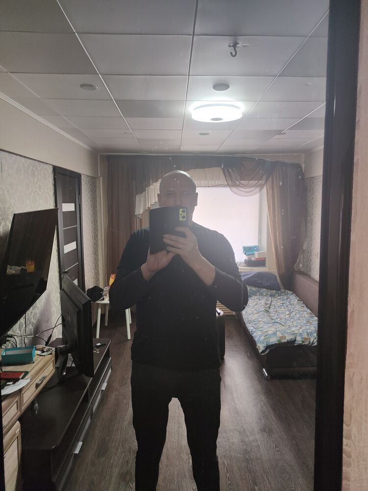  41287645  Oleg, 40 ,    