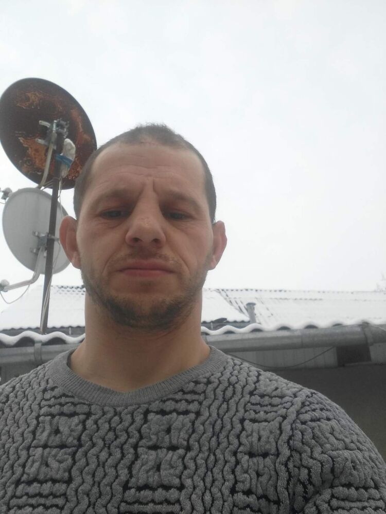  46226905  , 44 ,    