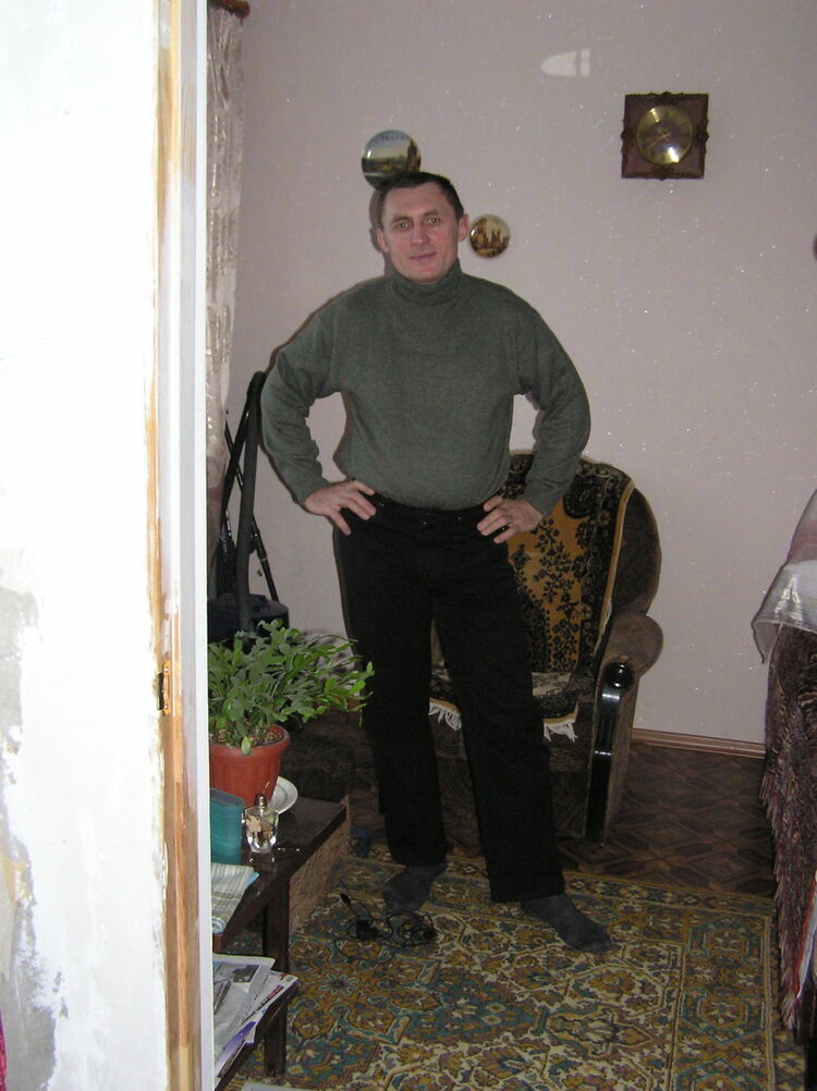  ,   Ihor, 54 ,     , c 