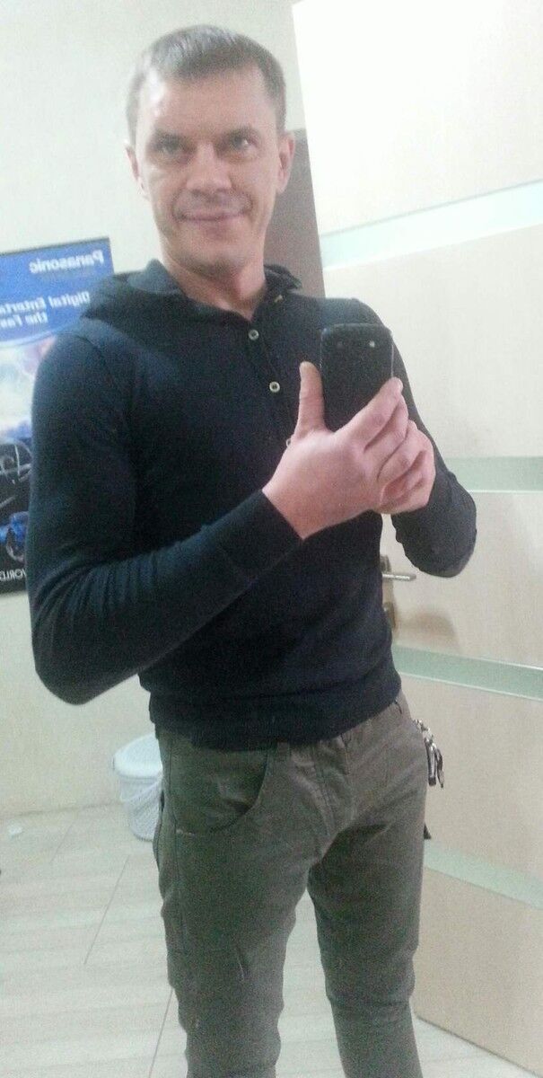  ,   Vlad, 46 ,   