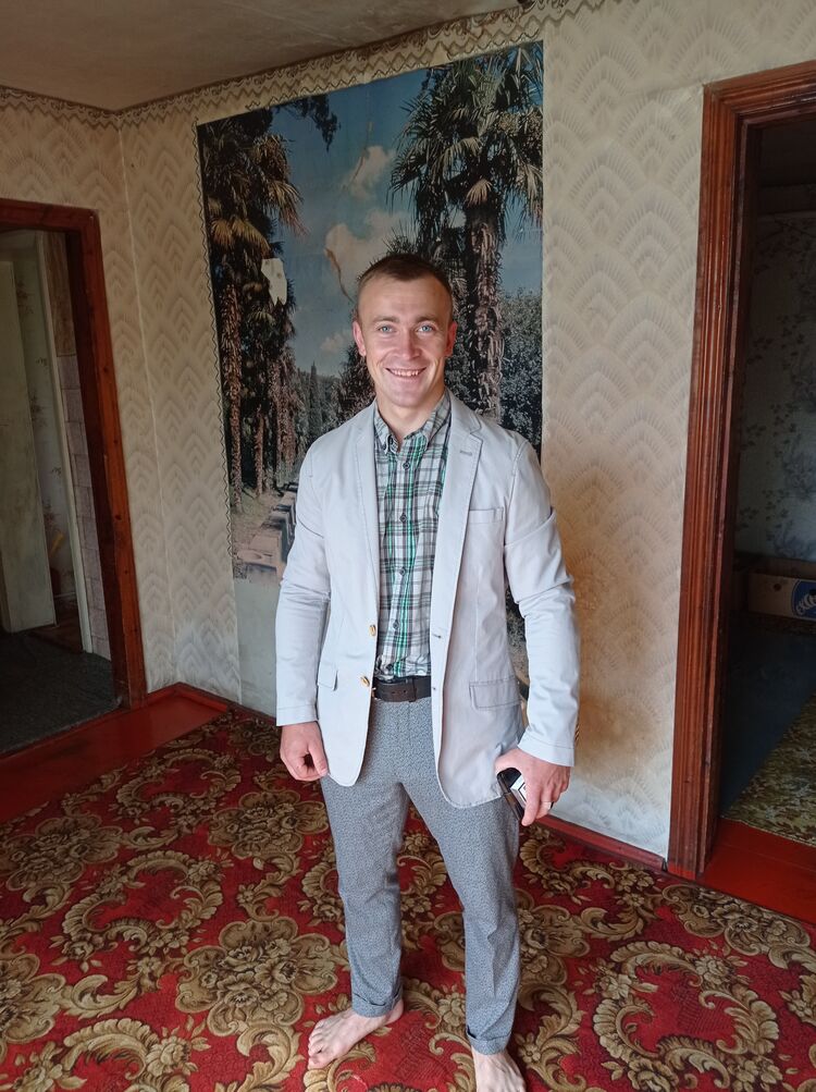  ,   Jaroslaw, 27 ,   ,   