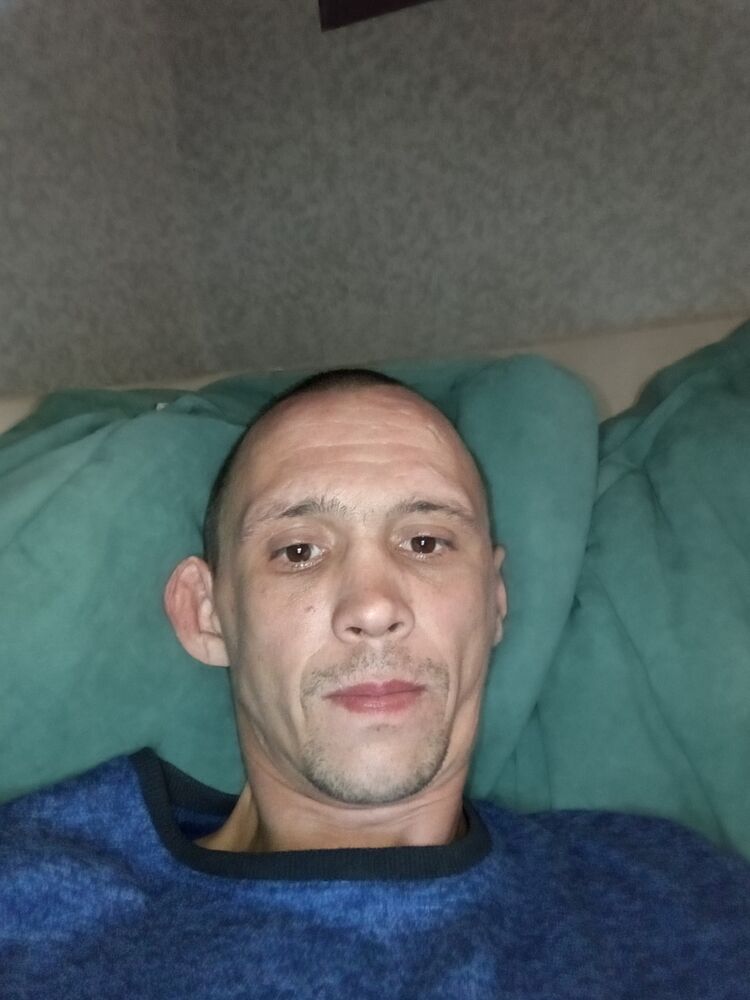  46168695  , 32 ,    