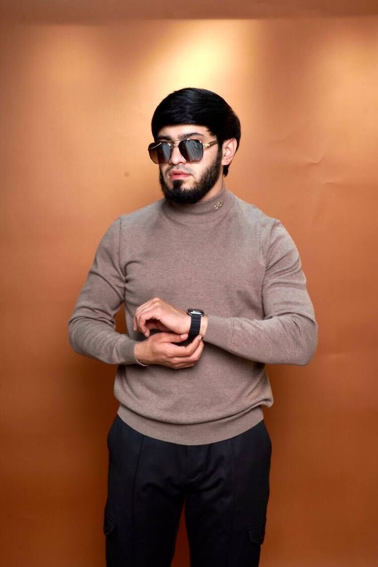  40561525  Demir, 1 ,    