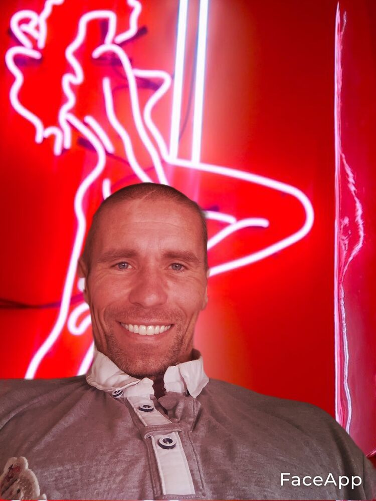  24448895  , 44 ,    