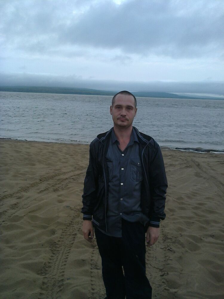  6325915  Sasha, 42 ,    --