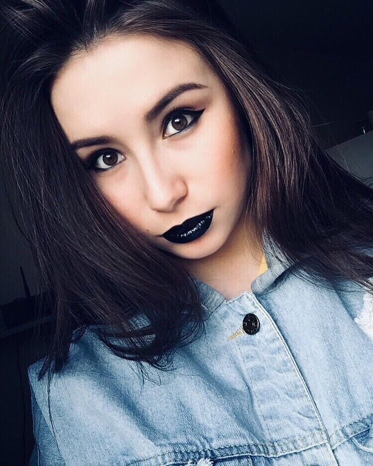  ,   Leyla, 24 ,   ,   , c 