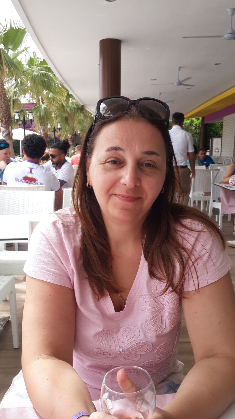  22969515  Xelena, 57 ,    