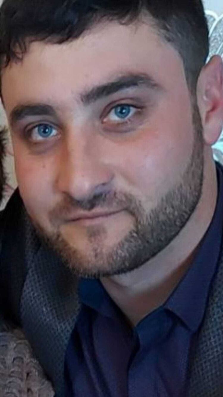  ,   Artur, 35 ,   ,   