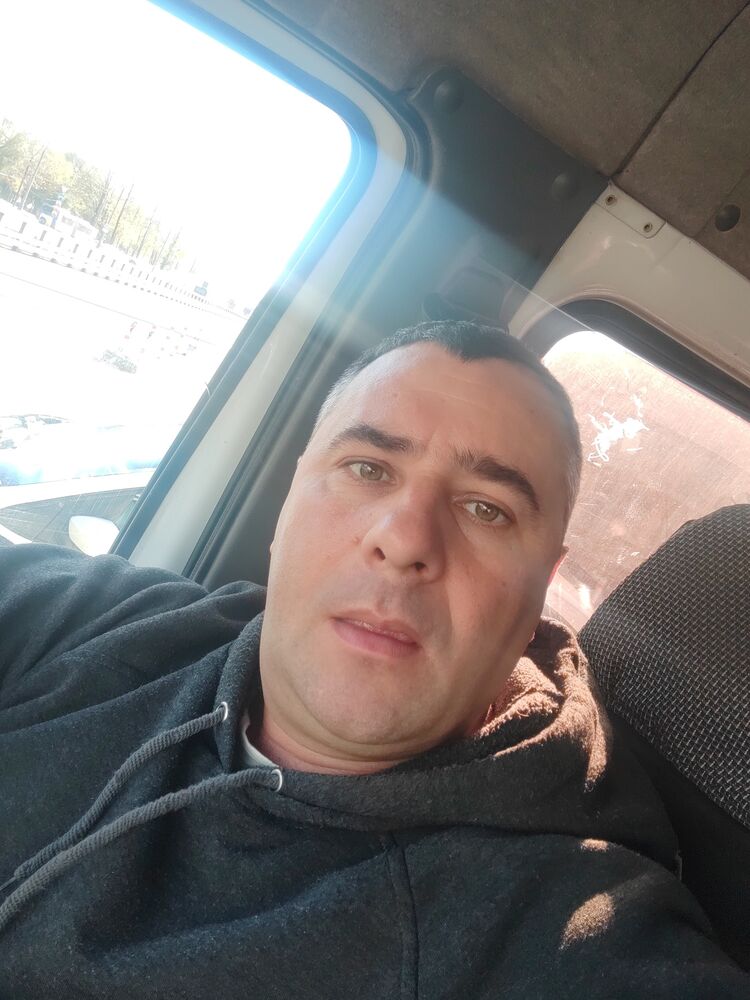  46940415  , 39 ,    
