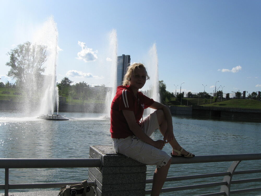  4225285  Penelopa, 42 ,    