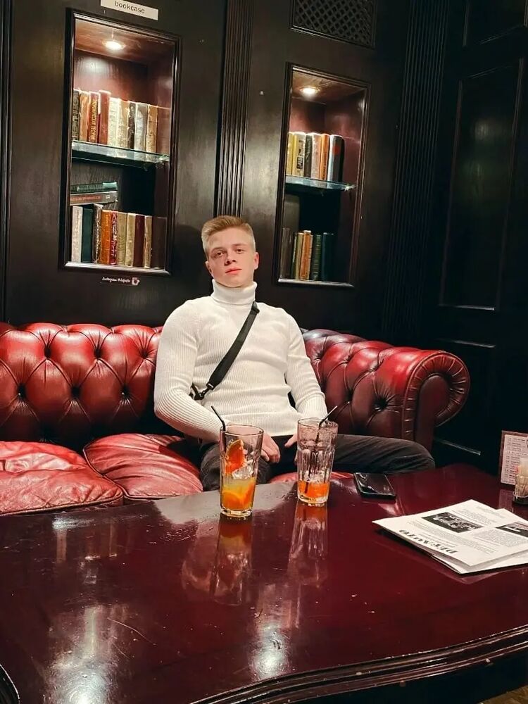  32855375  Ivan, 28 ,    