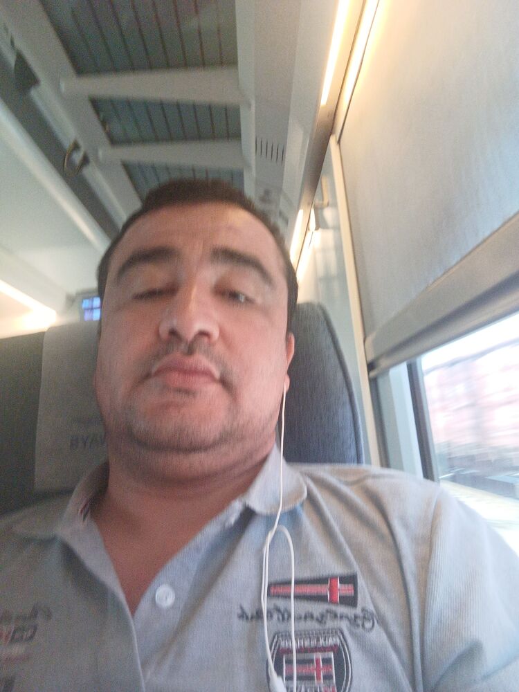  29900235  , 39 ,    