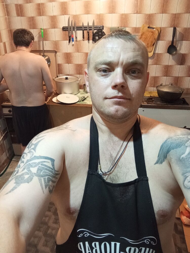  44951015  , 37 ,    