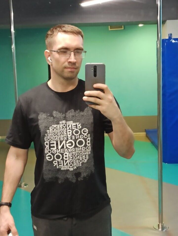  46921105  , 44 ,    