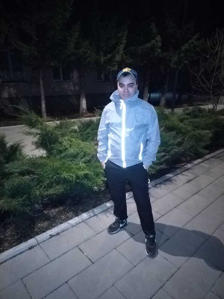  ,   Mikhail, 31 ,   ,   , c 