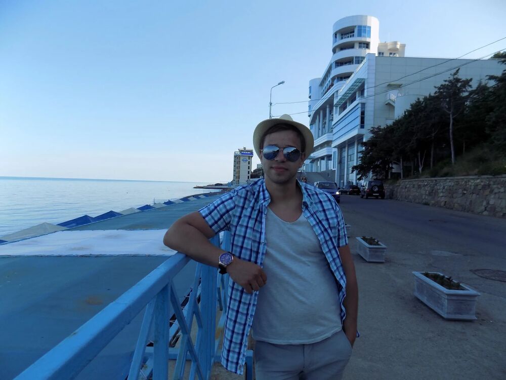  43762275  , 33 ,    -