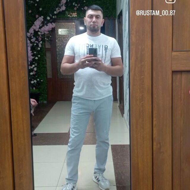  46028545  , 37 ,    