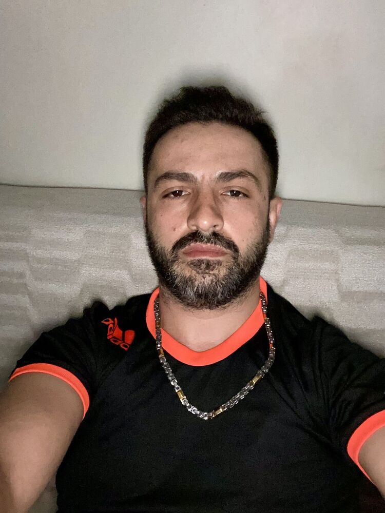  51659285  Ali, 38 ,    