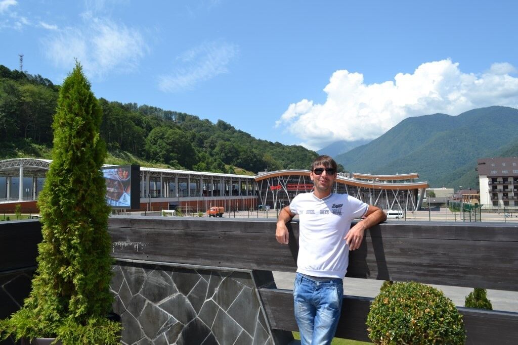  8499275  Mihamv26, 42 ,    