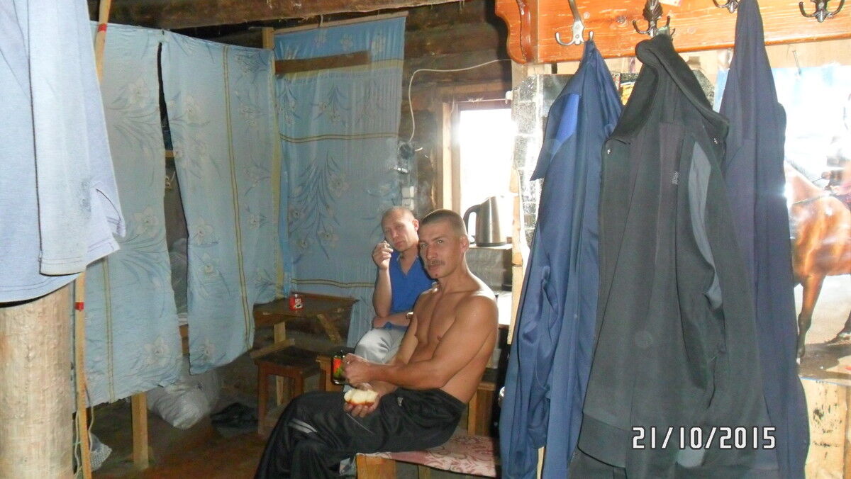  -,   Valentin, 49 ,   