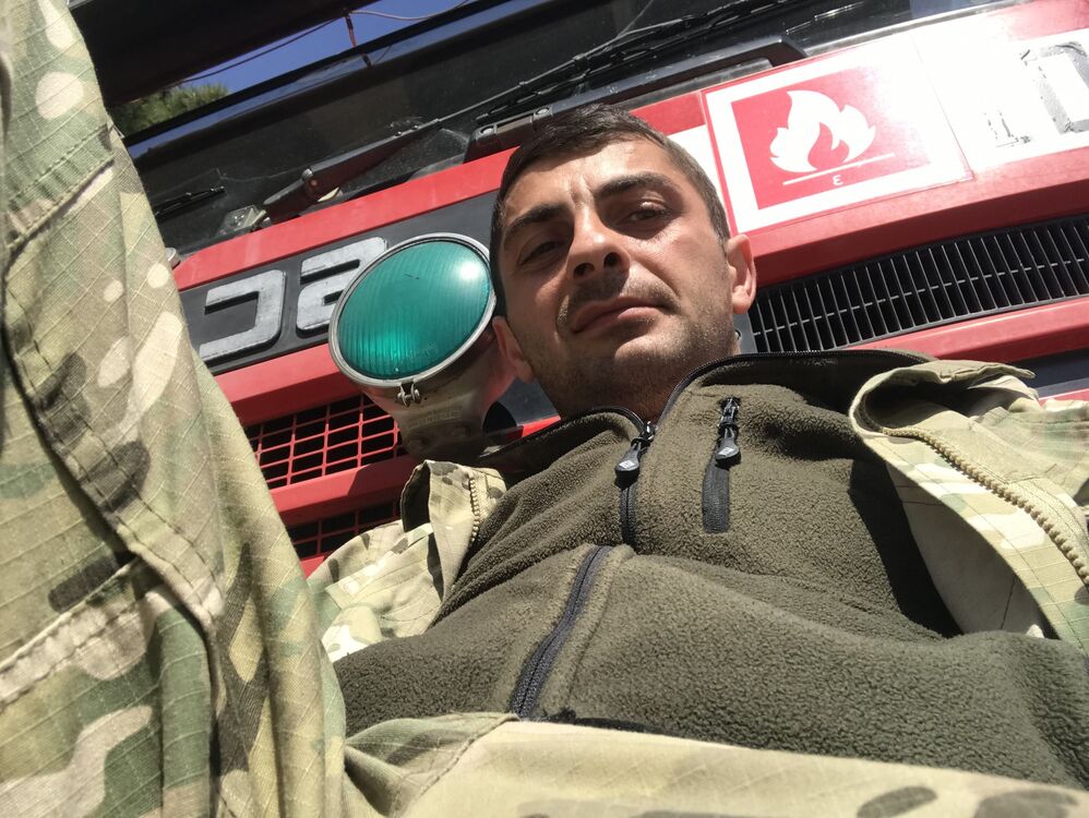  39647795  Zaza, 33 ,    