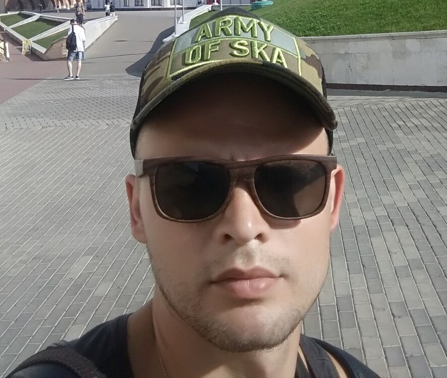  ,   Olegi, 35 ,   ,   , c 