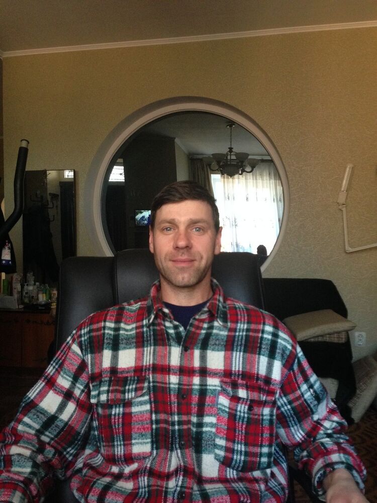 5351215  Vitaliy, 48 ,    