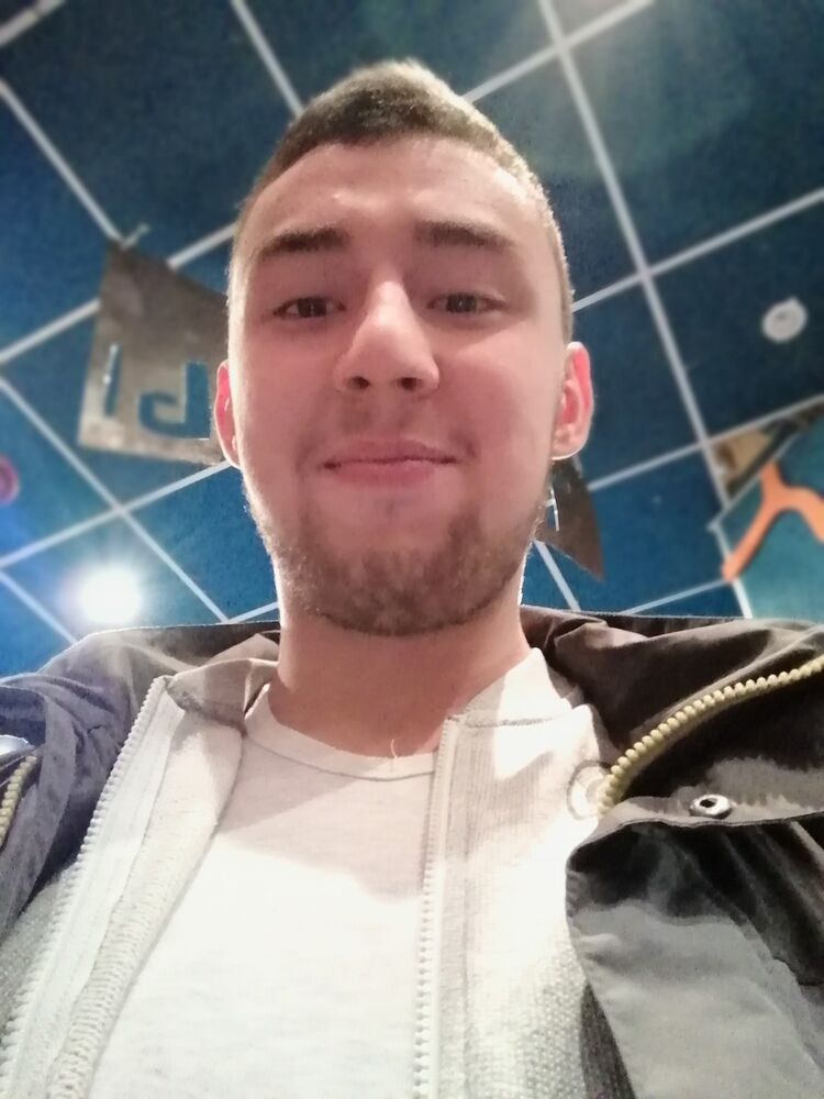  11025115  Rise, 28 ,    