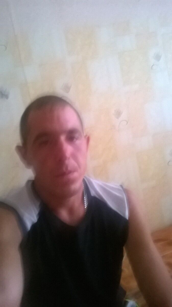  9927605  Aleksei, 33 ,    